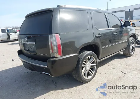 2012 Cadillac Escalade Premium z USA, uszkodzony, nr VIN 1GYS3CEF3CR245206